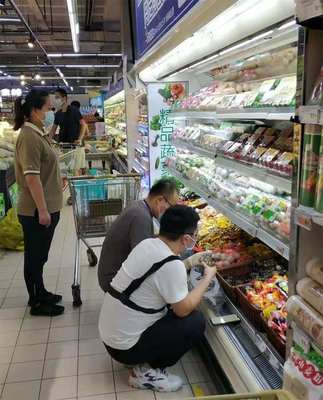 迎難而上敢擔當 食品檢驗保障忙