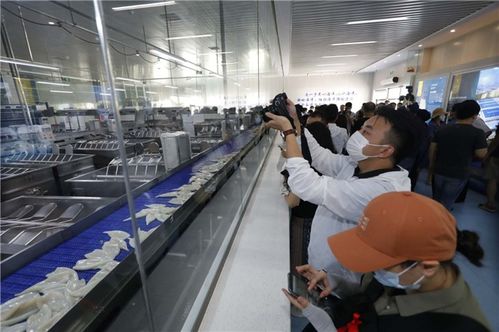 中央媒體記者集結威海 一起 走向我們的小康生活